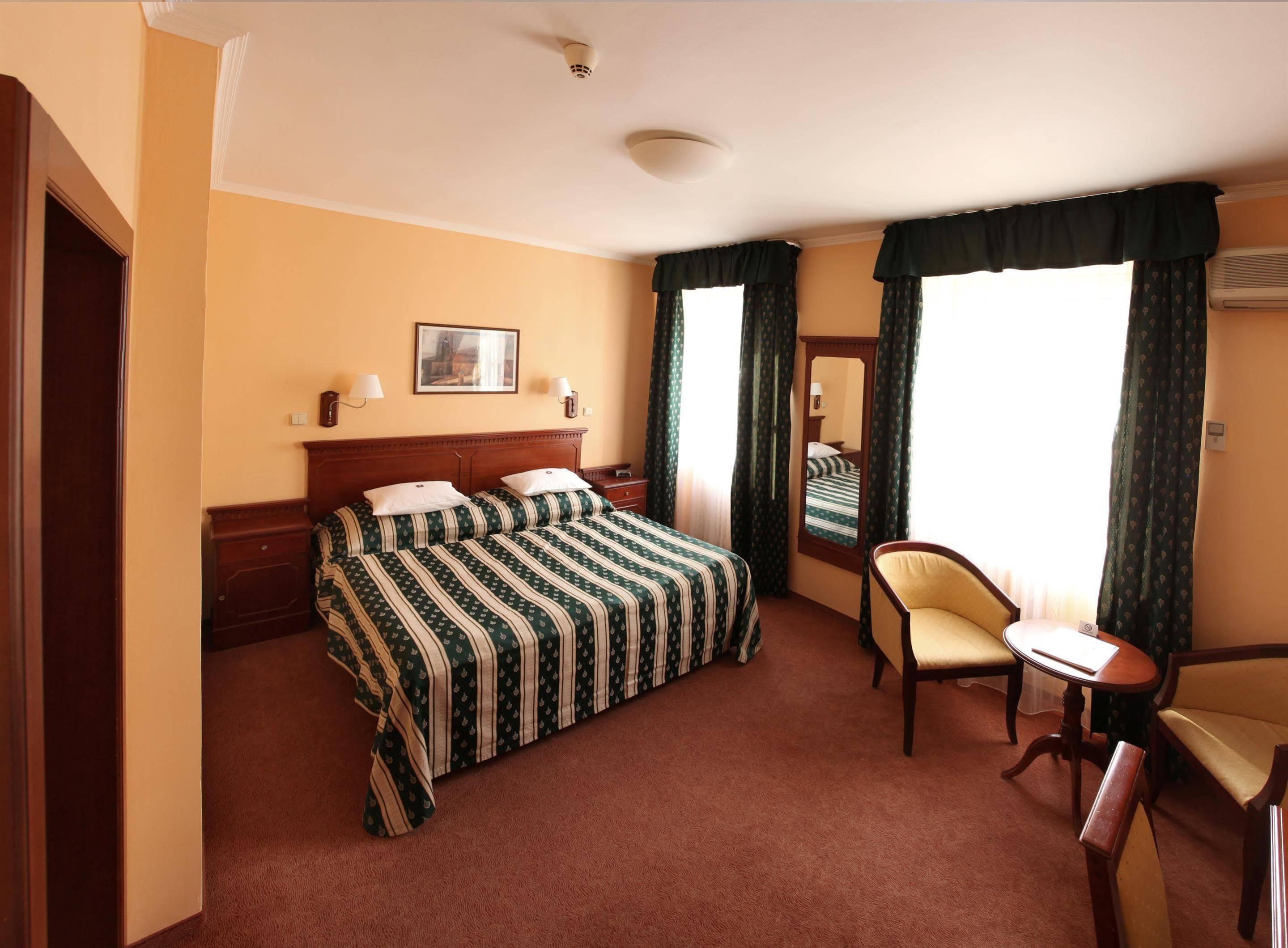 Hotel Meteor Plaza Prague Ngoại thất bức ảnh