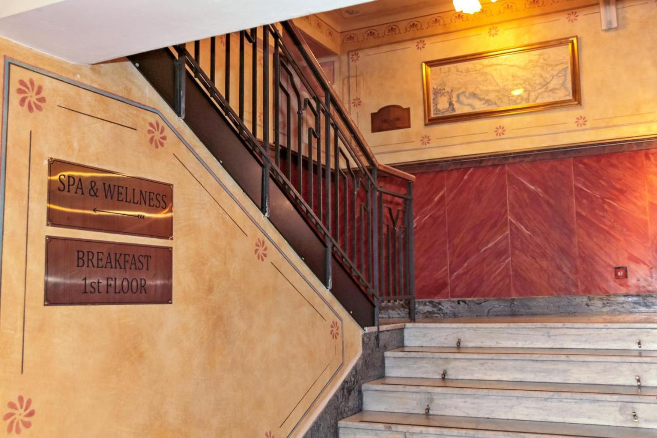 Hotel Meteor Plaza Prague Ngoại thất bức ảnh