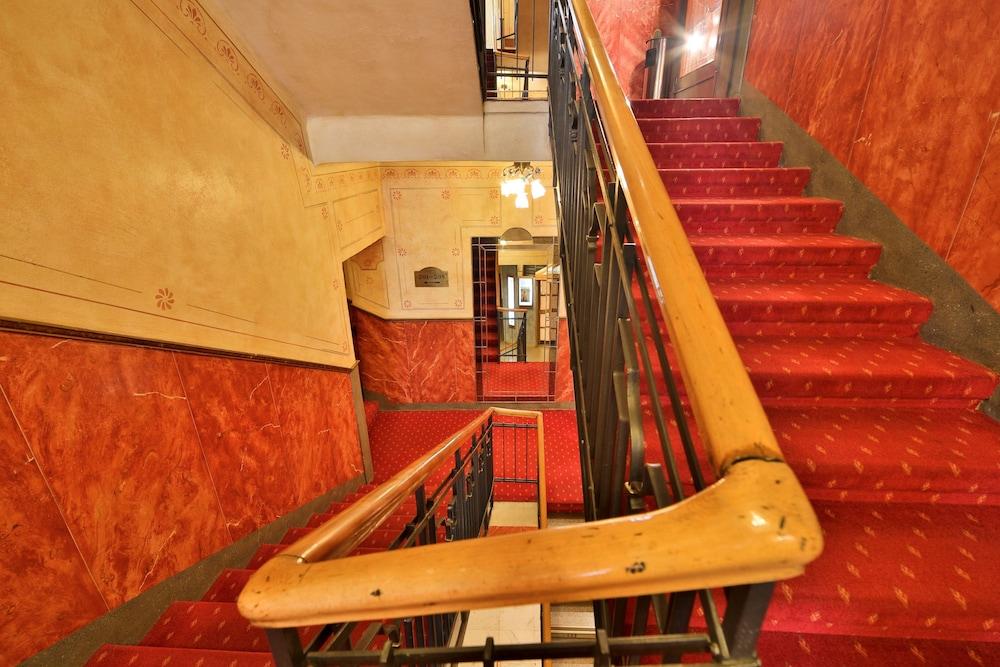 Hotel Meteor Plaza Prague Ngoại thất bức ảnh